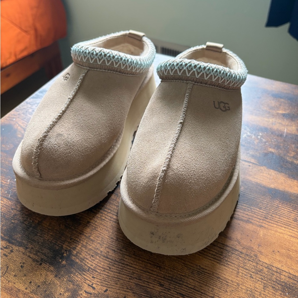 UGG Women's Tasman Slip-On Platform Shearling Lined Clog - Sand